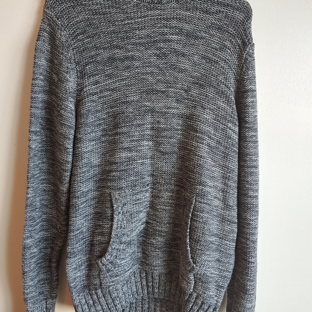 Sweater - Picture 1 of 5